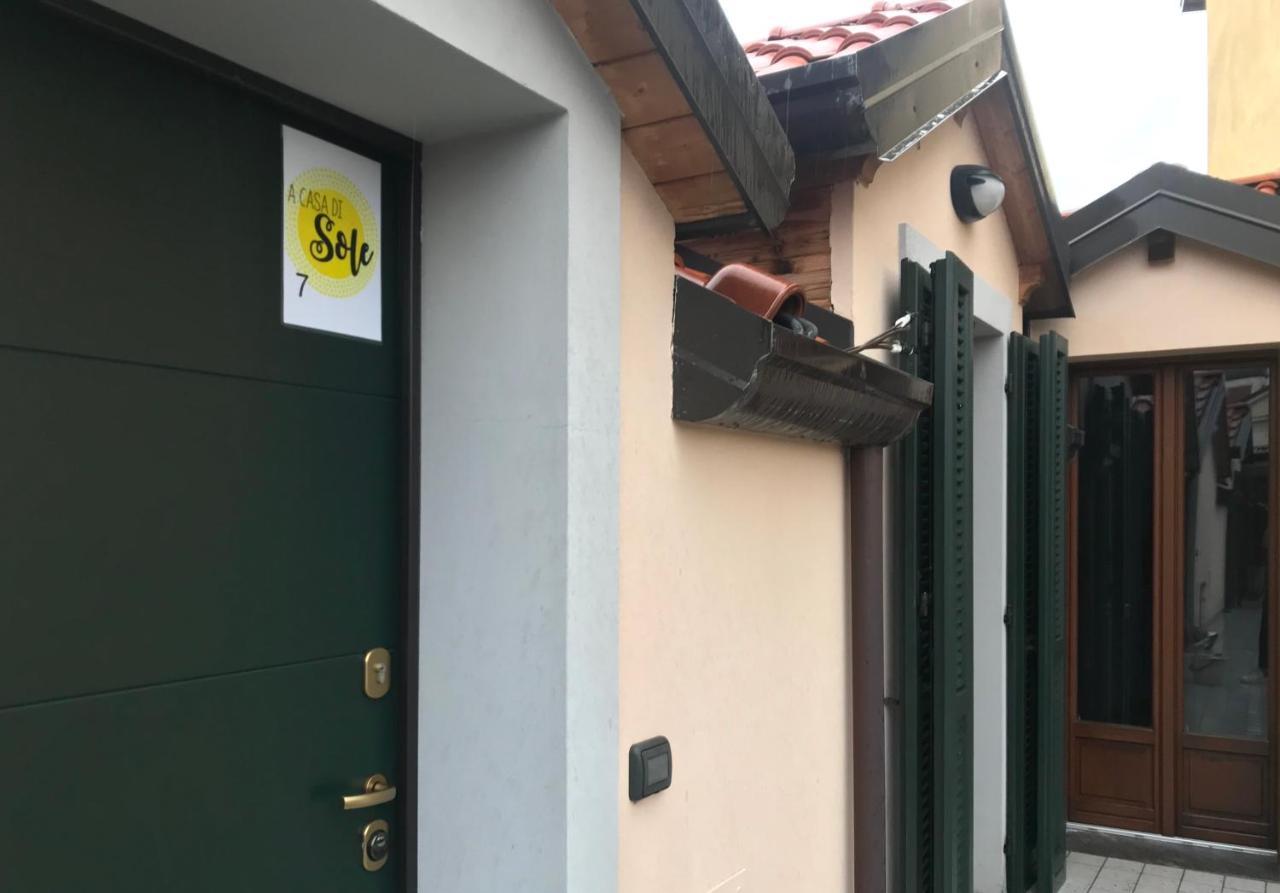 A Casa Di Sole Apartment Arese Bagian luar foto