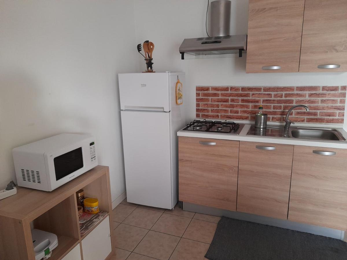 A Casa Di Sole Apartment Arese Bagian luar foto