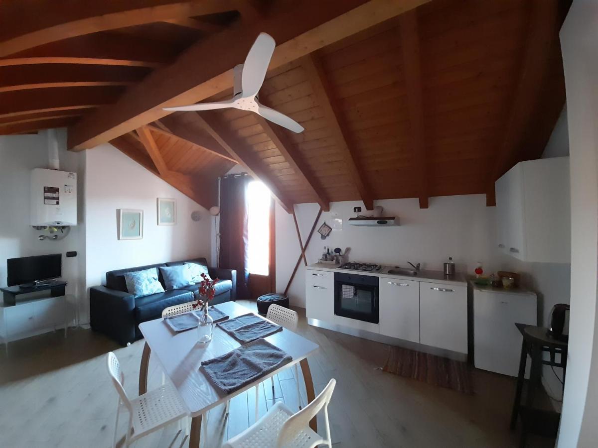 A Casa Di Sole Apartment Arese Bagian luar foto